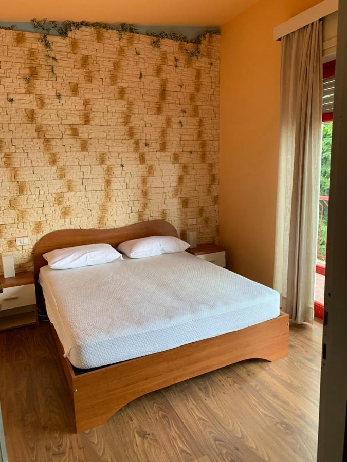 Appartement Casa Isabella à Madonna Del Sasso Extérieur photo